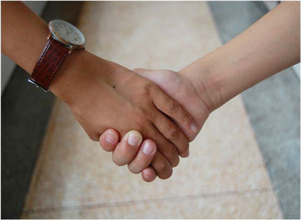 7��19�������ݾ���վһ��(g��)����С�ҵ��к�Ҫ�x�_(k��i)�����ѹ�ͬ��̎ʮ����ĺ��ӂ��͡��������(du��)�T��ʮ�ֲ������D��С�Һ��(du��)�T�o�յ��p����һ���(du��)�T����ӛ��(xi��)�������҂��֠����������B��������