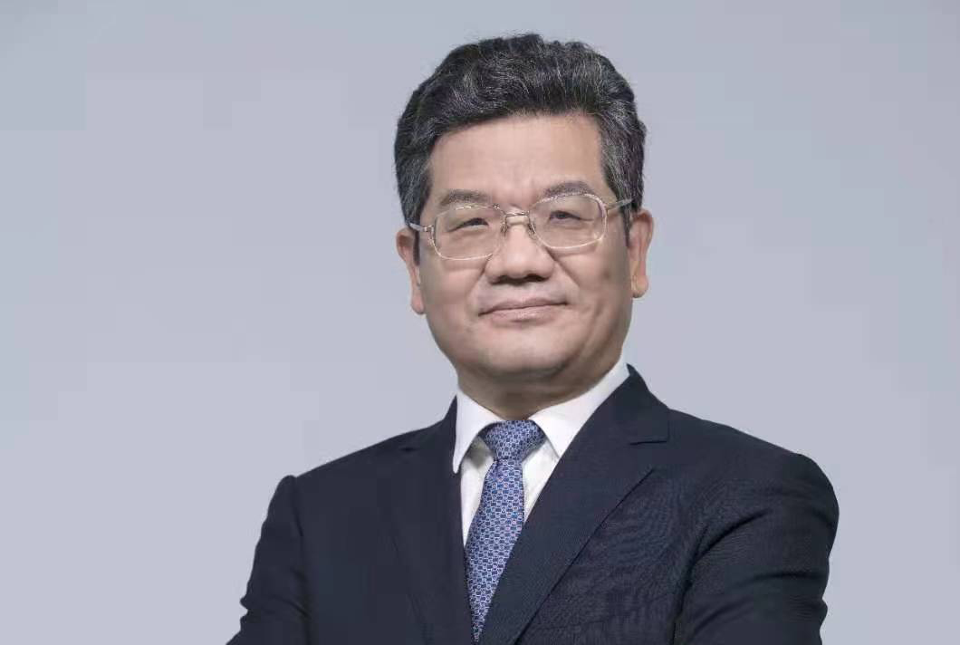 全國(guó)政協(xié)委員、中國(guó)稅務(wù)學(xué)會(huì)副會(huì)長(zhǎng) 張連起